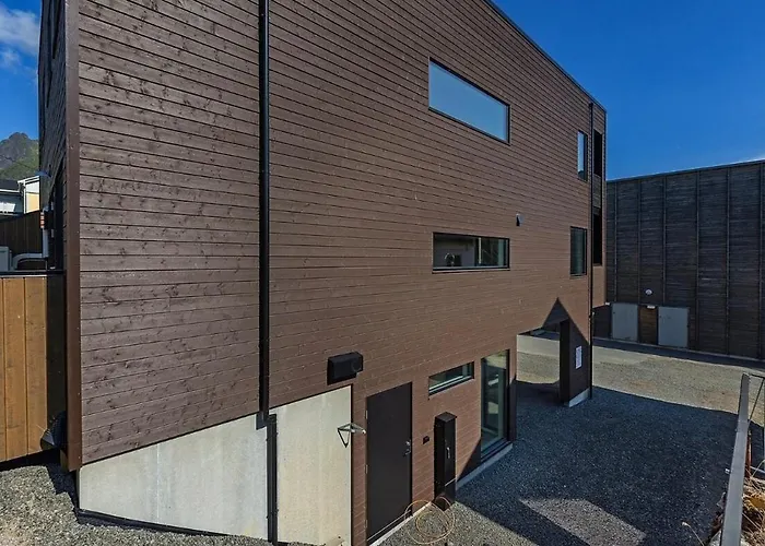 New House,svolvaer Center,3 Bedrooms 公寓 *